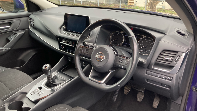 Nissan Qashqai 1.3 DiG-T MH Acenta Premium 5dr Petrol Hatchback